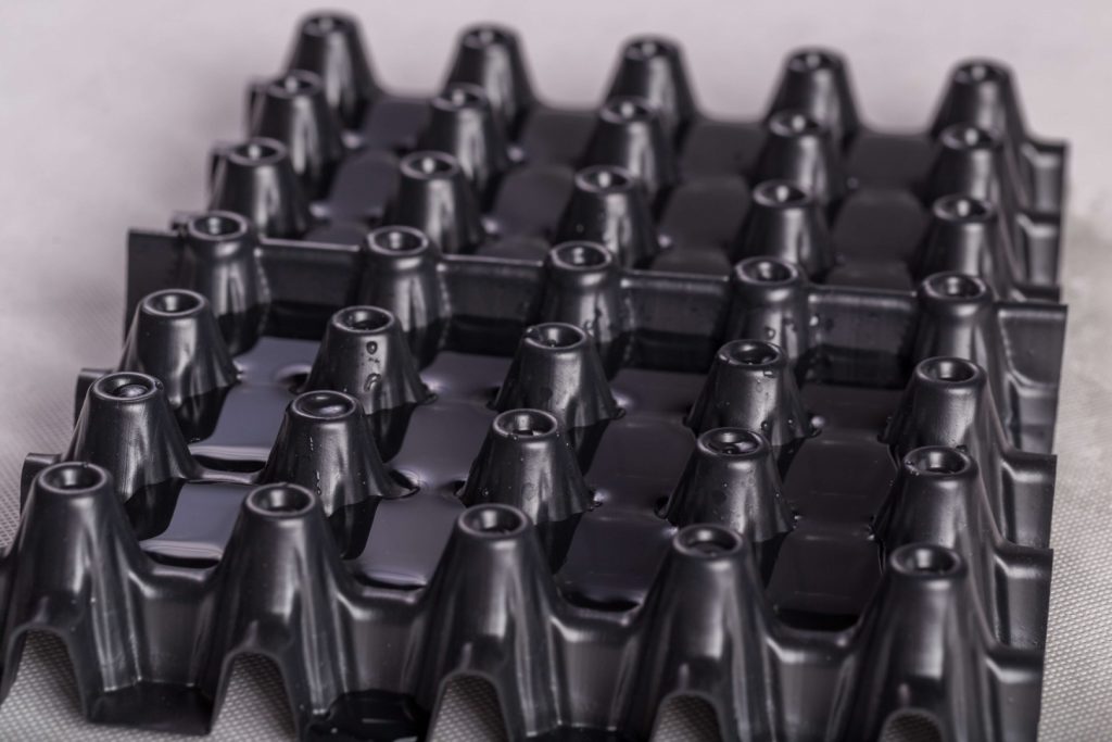 DiaDrain-40H, 40 mm magas vízmegtartó és lefolyáslassító lemez fotója